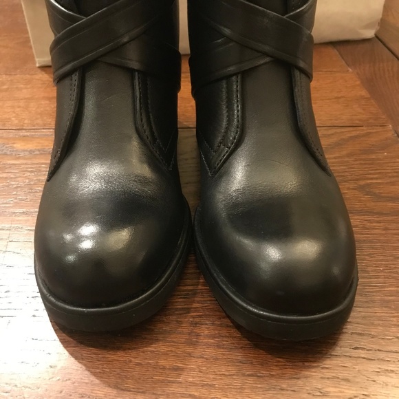 Jimmy Choo Dalston Flat Boots - Picture 2 of 8